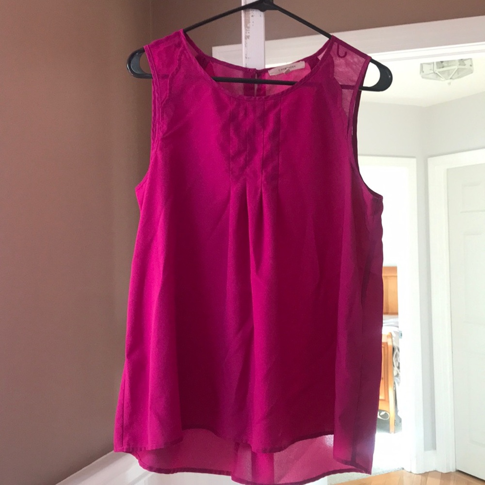 Size medium tank. Pink.